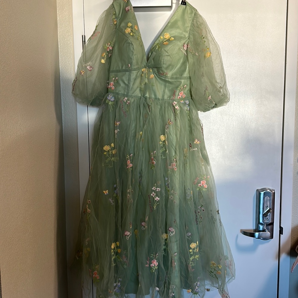 New puffy sleeve tulle fairytale dress